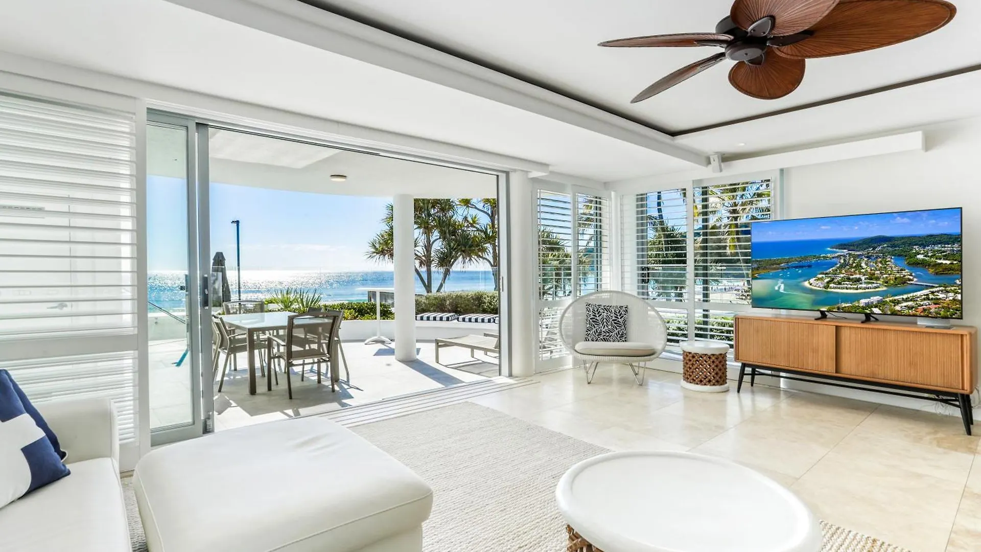 Beachfront Luxury, Hastings Street Noosa Heads Australia